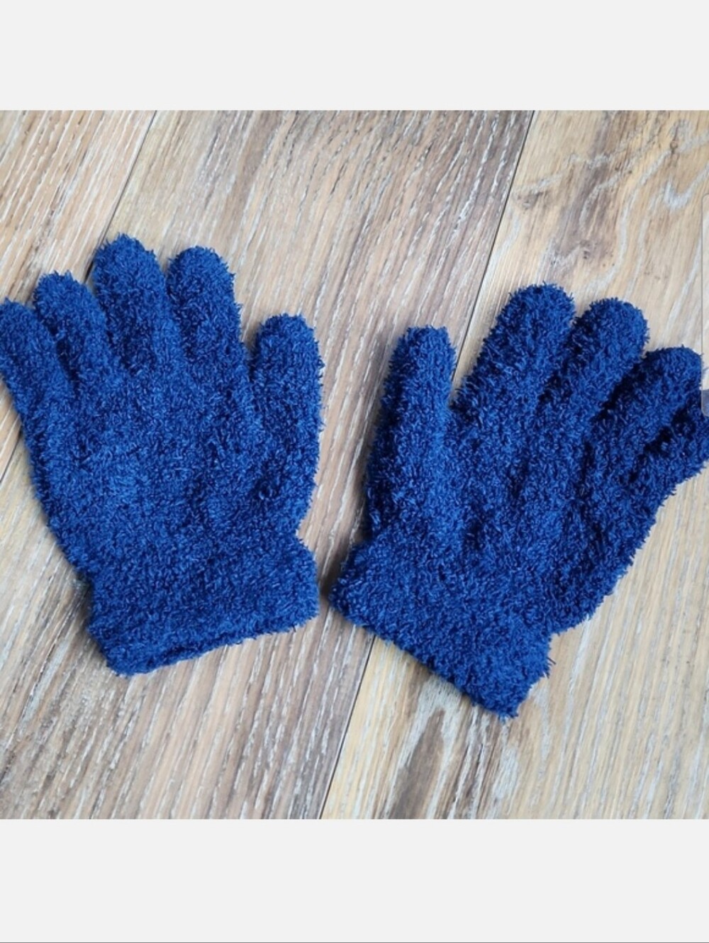NWOT Blue Soft Fluffy Gloves